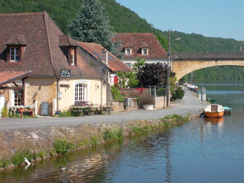 Hotel Le Barrage Mauzac-et-Grand-Castang Exterior foto